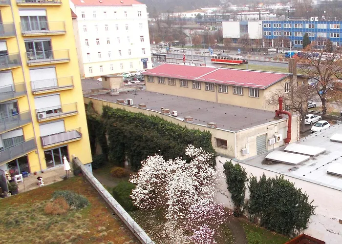 Soukromy 船上ホテル プラハ